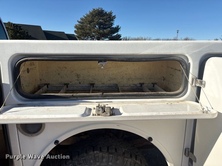 image for item FG2522 2005 Ford F250 Super Duty XL Ext. Cab utility bed pickup truck