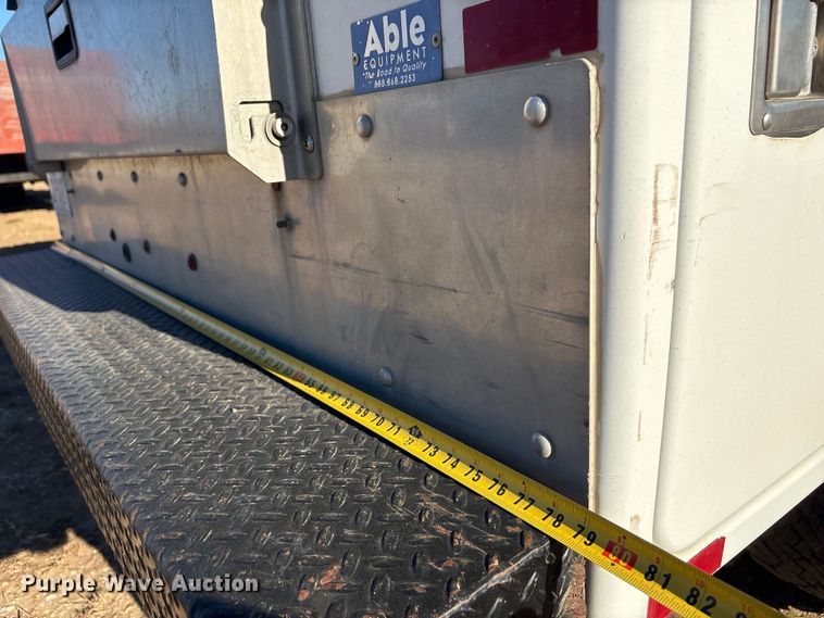 image for item FG2522 2005 Ford F250 Super Duty XL Ext. Cab utility bed pickup truck