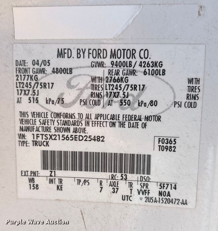 image for item FG2522 2005 Ford F250 Super Duty XL Ext. Cab utility bed pickup truck