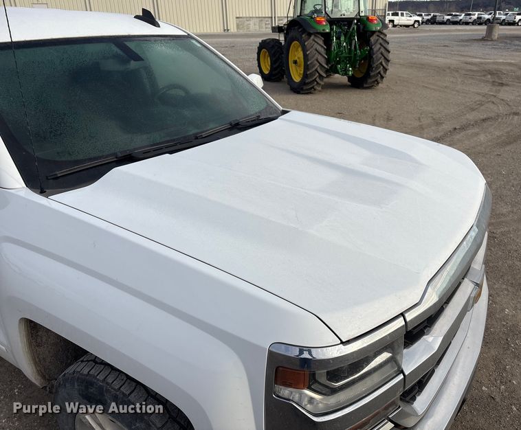 image for item FG2549 2018 Chevrolet Silverado Ext. Cab pickup truck