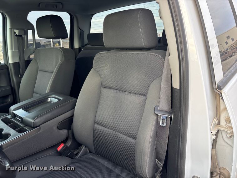 image for item FG2549 2018 Chevrolet Silverado Ext. Cab pickup truck