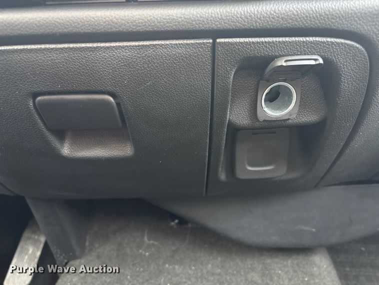 image for item FG2549 2018 Chevrolet Silverado Ext. Cab pickup truck