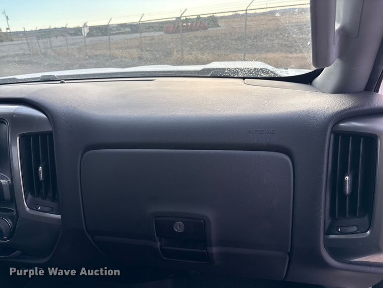 image for item FG2549 2018 Chevrolet Silverado Ext. Cab pickup truck