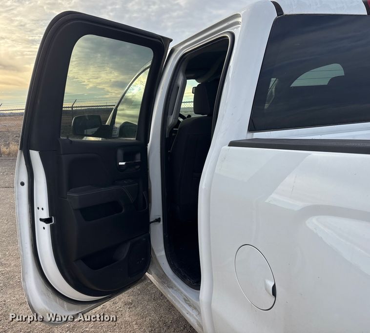 image for item FG2549 2018 Chevrolet Silverado Ext. Cab pickup truck