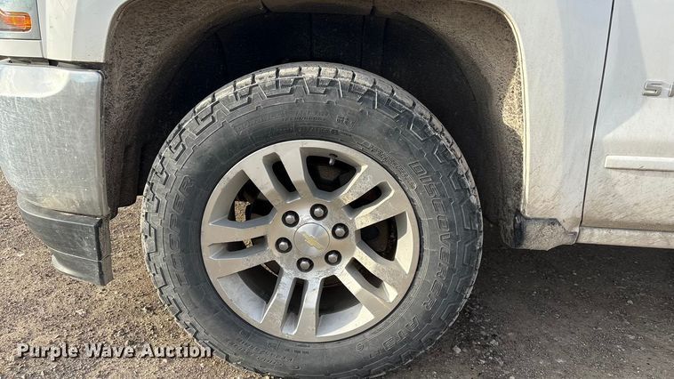 image for item FG2549 2018 Chevrolet Silverado Ext. Cab pickup truck