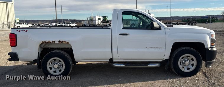 image for item FG2550 2016 Chevrolet Silverado pickup truck