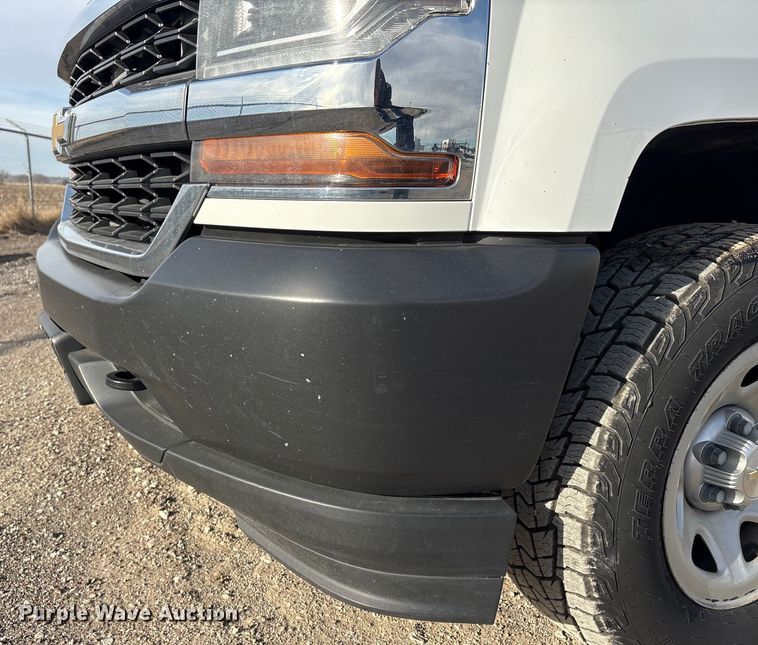 image for item FG2550 2016 Chevrolet Silverado pickup truck