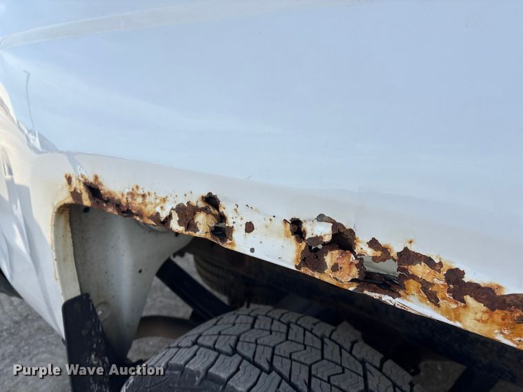 image for item FG2550 2016 Chevrolet Silverado pickup truck