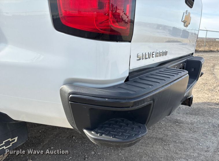 image for item FG2550 2016 Chevrolet Silverado pickup truck