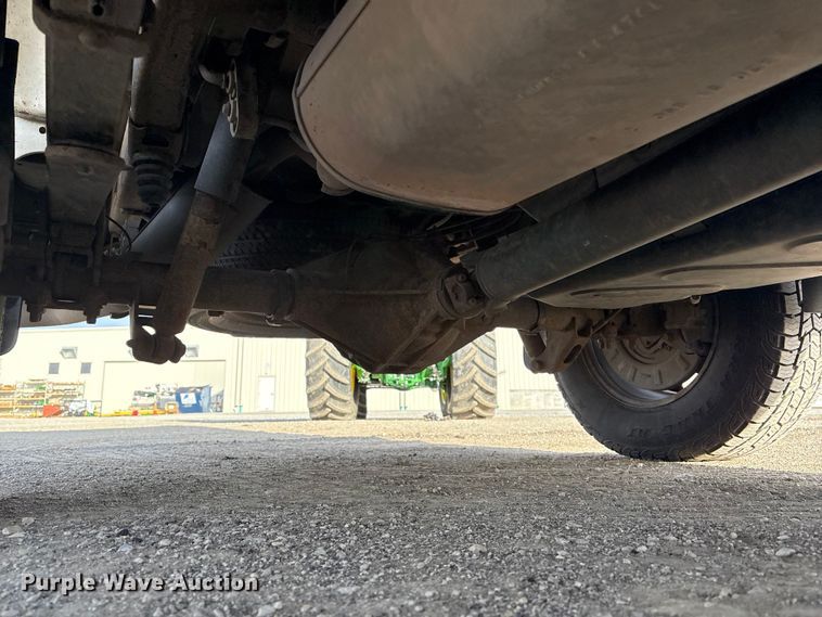 image for item FG2550 2016 Chevrolet Silverado pickup truck