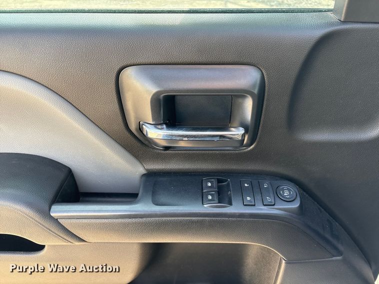 image for item FG2550 2016 Chevrolet Silverado pickup truck