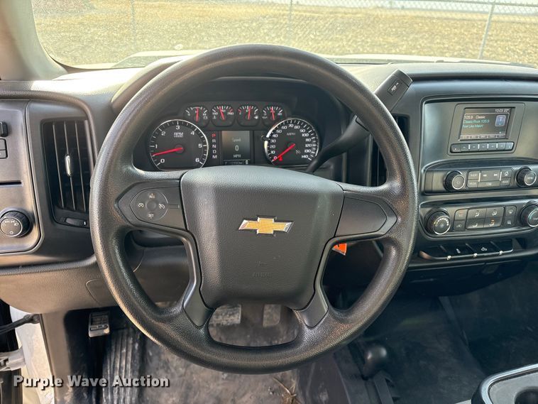 image for item FG2550 2016 Chevrolet Silverado pickup truck