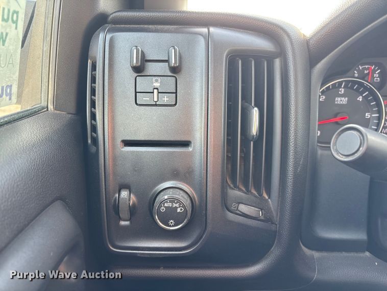 image for item FG2550 2016 Chevrolet Silverado pickup truck