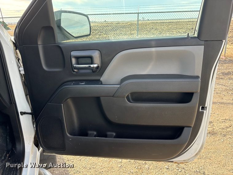 image for item FG2550 2016 Chevrolet Silverado pickup truck