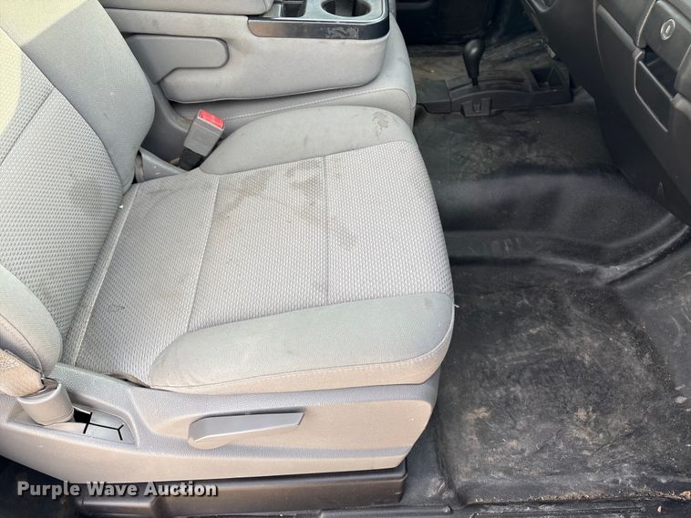 image for item FG2550 2016 Chevrolet Silverado pickup truck