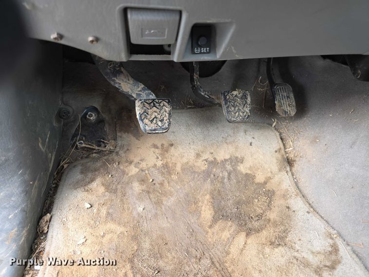 image for item FI0645 2006 Toyota Tacoma PreRunner pickup truck