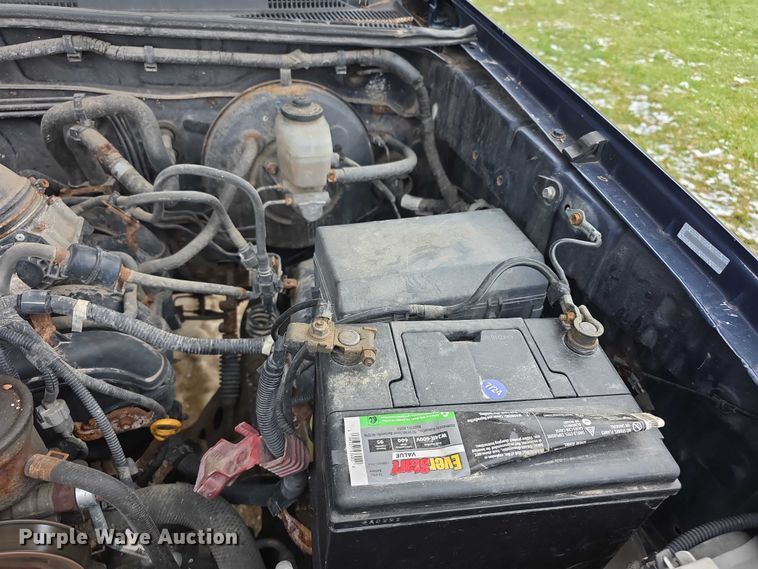 image for item FI0645 2006 Toyota Tacoma PreRunner pickup truck