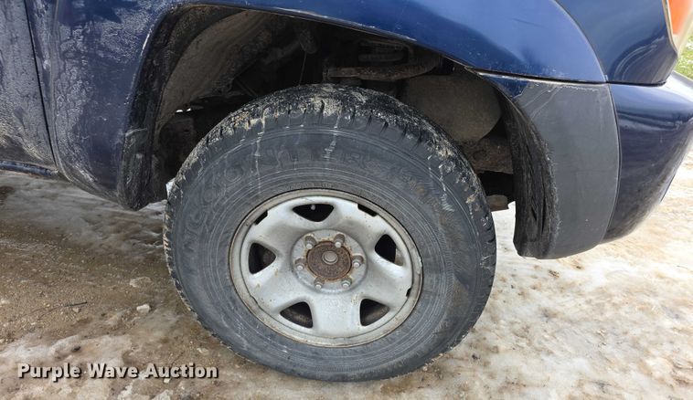 image for item FI0645 2006 Toyota Tacoma PreRunner pickup truck