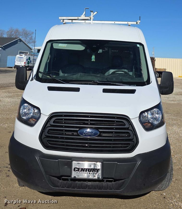 image for item FI0752 2019 Ford Transit 250 van