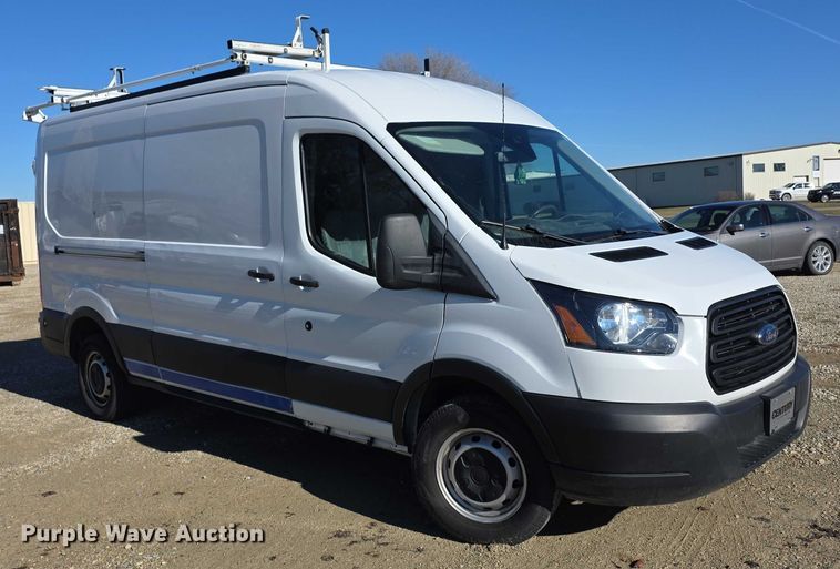 image for item FI0752 2019 Ford Transit 250 van
