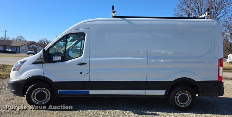 image for item FI0752 2019 Ford Transit 250 van