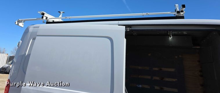 image for item FI0752 2019 Ford Transit 250 van