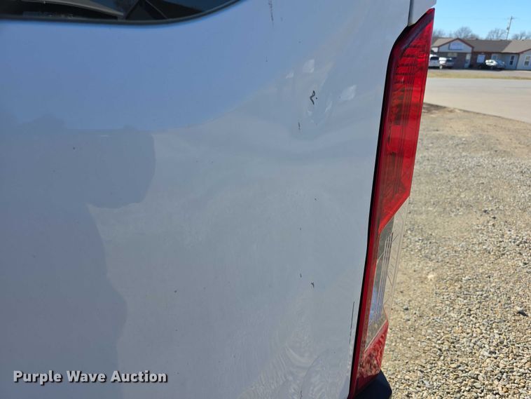 image for item FI0752 2019 Ford Transit 250 van