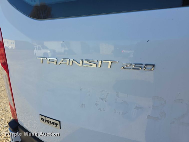 image for item FI0752 2019 Ford Transit 250 van