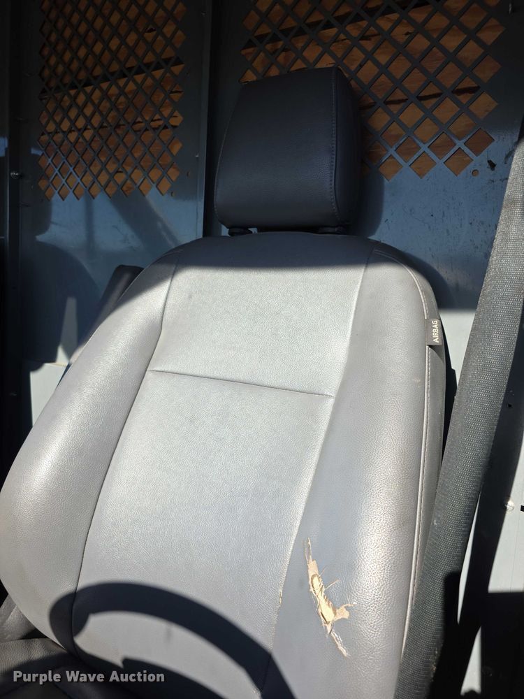 image for item FI0752 2019 Ford Transit 250 van