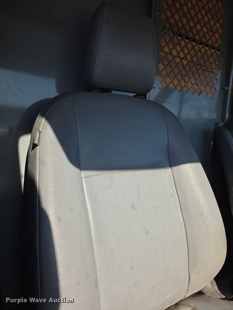 image for item FI0752 2019 Ford Transit 250 van