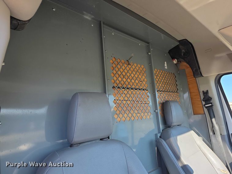 image for item FI0752 2019 Ford Transit 250 van