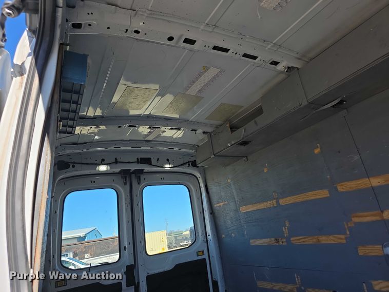 image for item FI0752 2019 Ford Transit 250 van