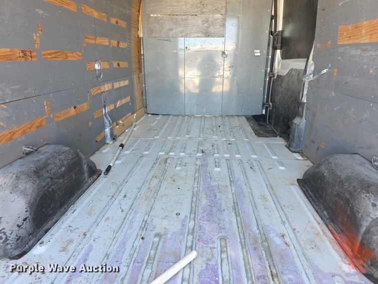 image for item FI0752 2019 Ford Transit 250 van