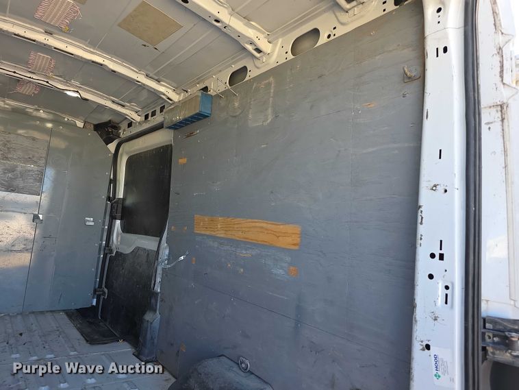 image for item FI0752 2019 Ford Transit 250 van