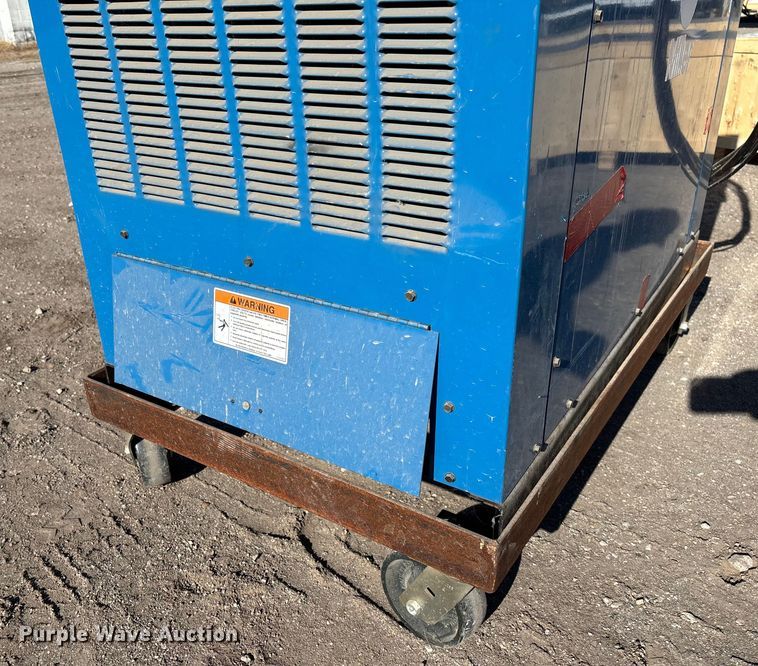 image for item FI1594 Miller GPS-1500V welding power supply