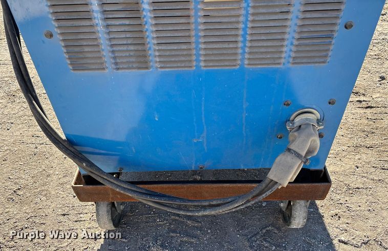 image for item FI1594 Miller GPS-1500V welding power supply