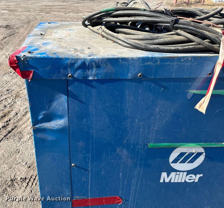 image for item FI1594 Miller GPS-1500V welding power supply