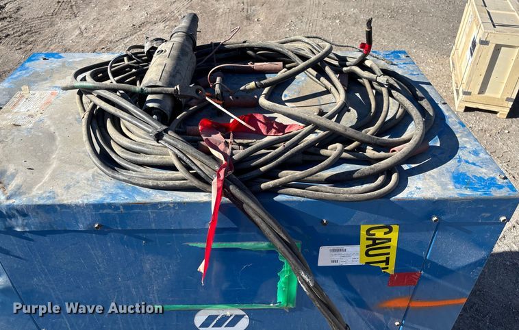 image for item FI1594 Miller GPS-1500V welding power supply