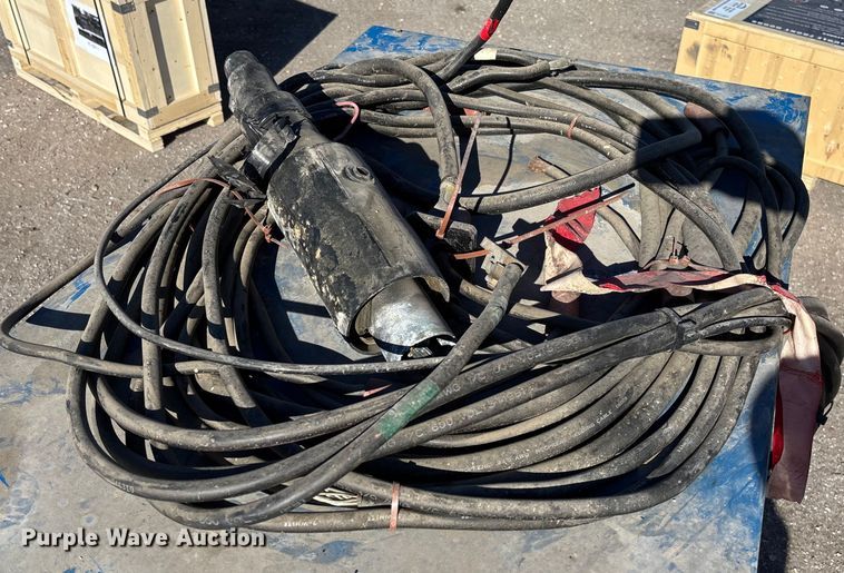 image for item FI1594 Miller GPS-1500V welding power supply