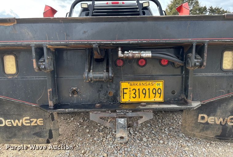 image for item FI1642 2009 Chevrolet Silverado 3500HD bale bed pickup truck