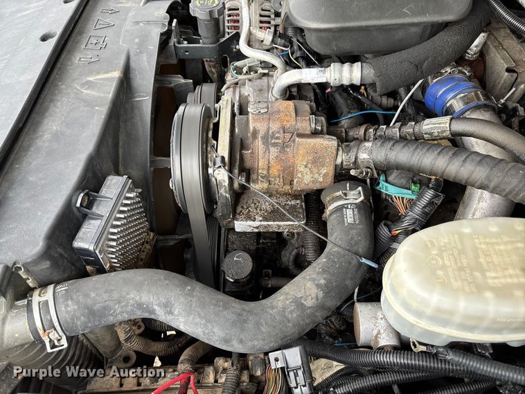 image for item FI1642 2009 Chevrolet Silverado 3500HD bale bed pickup truck