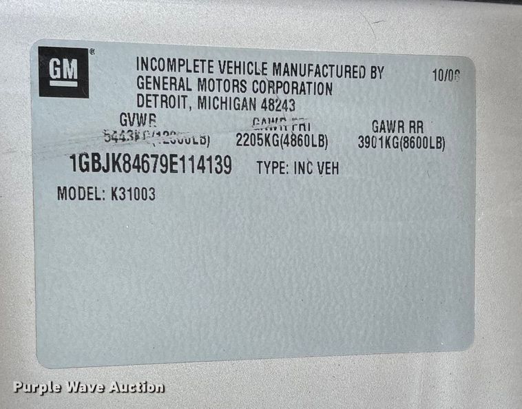 image for item FI1642 2009 Chevrolet Silverado 3500HD bale bed pickup truck