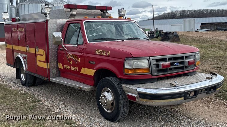 image for item FI1643 1997 Ford F450 Super Duty rescue vehicle