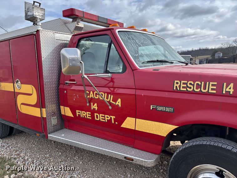 image for item FI1643 1997 Ford F450 Super Duty rescue vehicle