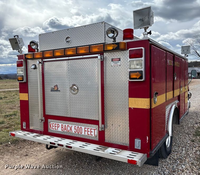 image for item FI1643 1997 Ford F450 Super Duty rescue vehicle