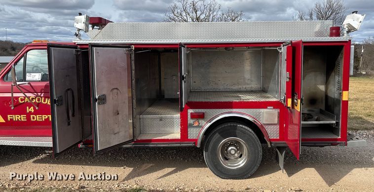 image for item FI1643 1997 Ford F450 Super Duty rescue vehicle