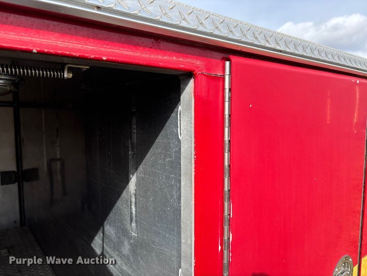 image for item FI1643 1997 Ford F450 Super Duty rescue vehicle