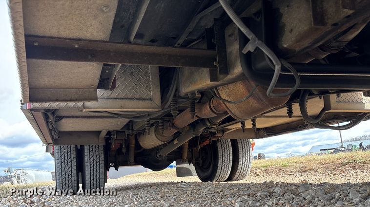 image for item FI1643 1997 Ford F450 Super Duty rescue vehicle