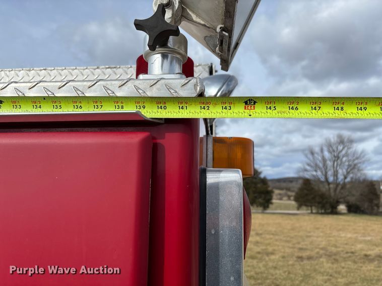 image for item FI1643 1997 Ford F450 Super Duty rescue vehicle