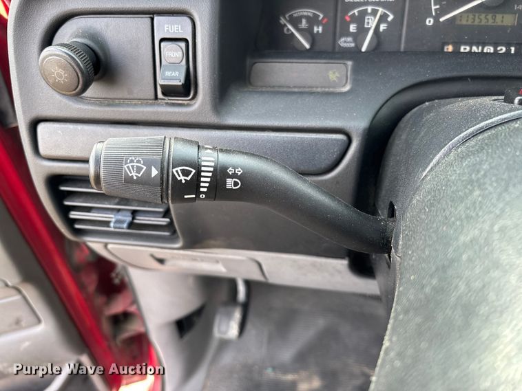 image for item FI1643 1997 Ford F450 Super Duty rescue vehicle